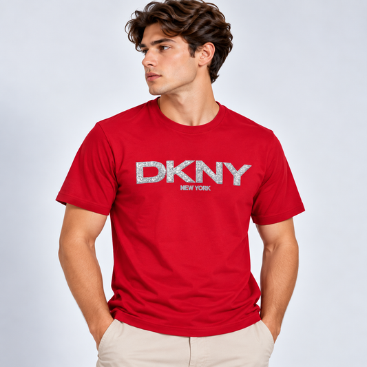 PLAYERA CON LOGO METALICO DKNY