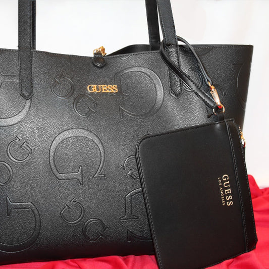 BOLSO GRANDE LOGO CON ESTUCHE GUESS